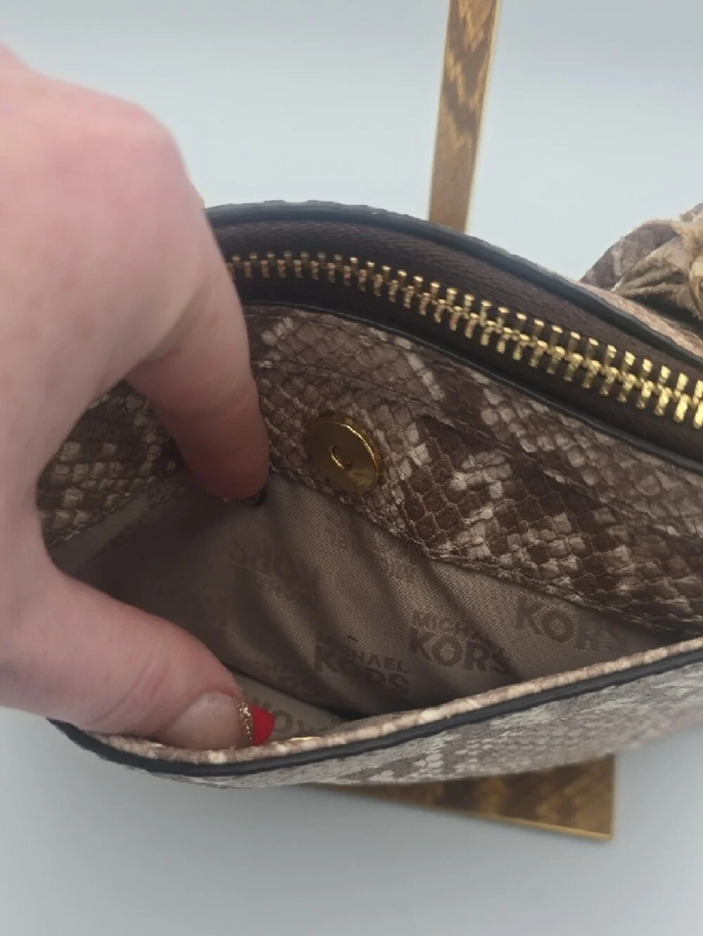 Michael Kors Dark Pink Taupe Snake-Print Small Crossbody W/ Gold & Tassle (EUC)✨